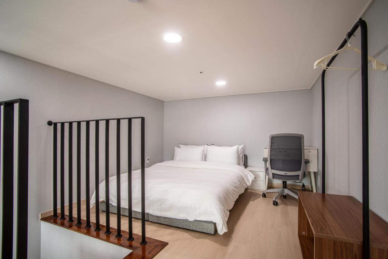 Jeju Central Park Residence Exterior photo